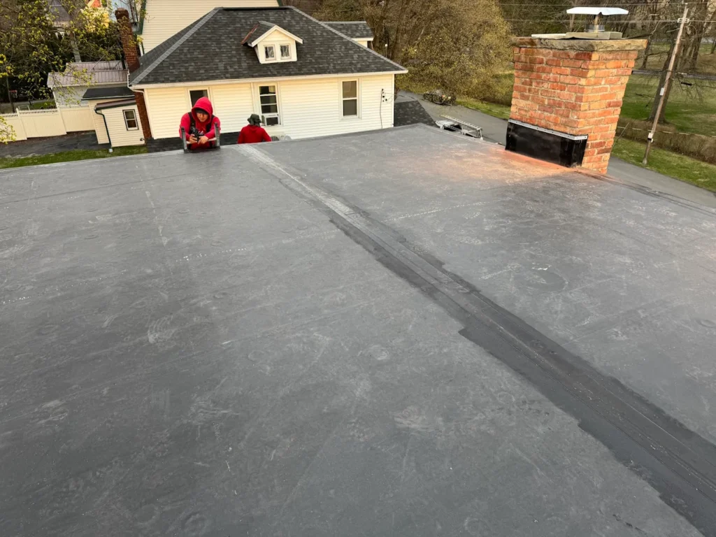 Five Star Roofing: Roof Repair vs Replacement in Hudson, NY Explained